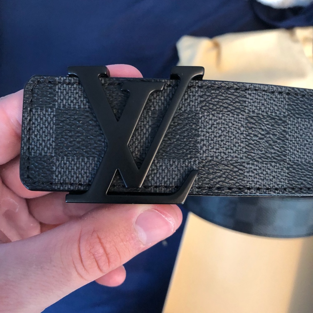 Men’s LV damier belt sz 90